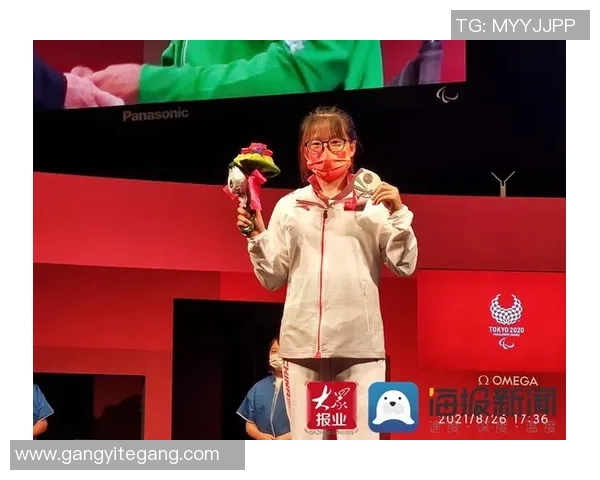 菏泽籍足球明星的崛起与成就探索：从地方小将到国际舞台的辉煌之路